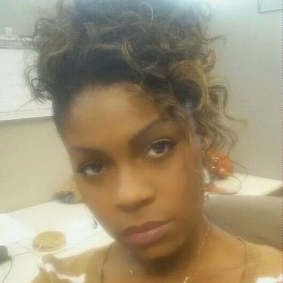 Meet your Posher, Shenita - Picture 1 of 1